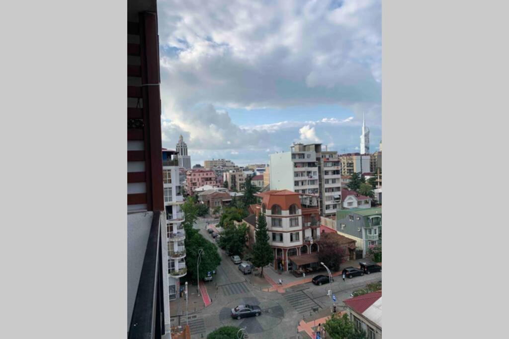 Geverse Apartment Batumi Exterior photo